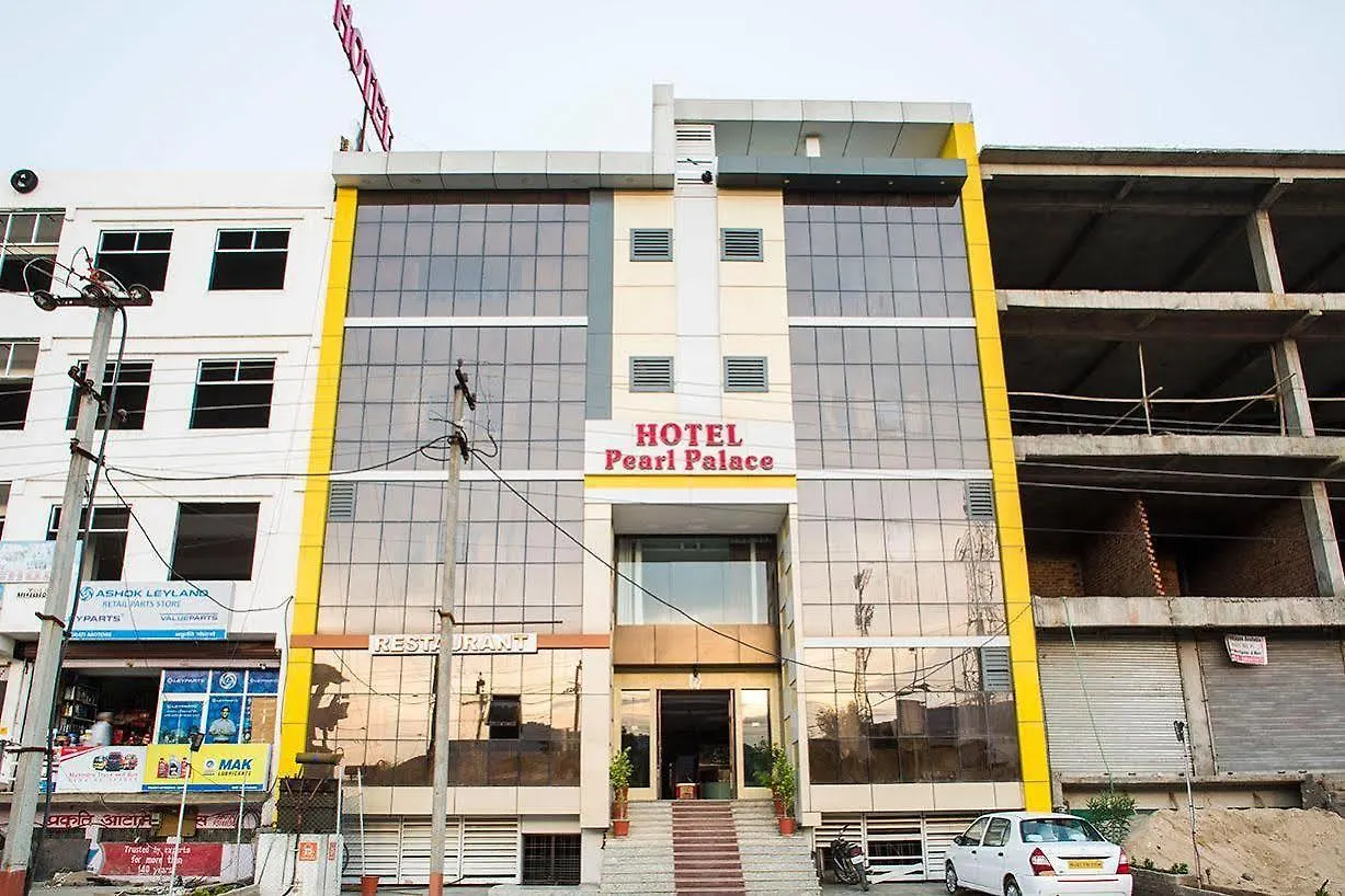 Hotel Pearl Palace Udaipur 2*,  India