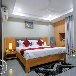 Saltstayz Select - Golf Course Road & Sector 57 Gurgaon